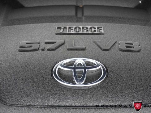 Used 2018 Toyota Tundra SR5 w/ TRD Off Road Package image 47