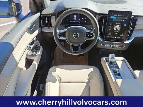 New 2026 Volvo XC90 B6 Plus w/ Protection Package Premier image 9