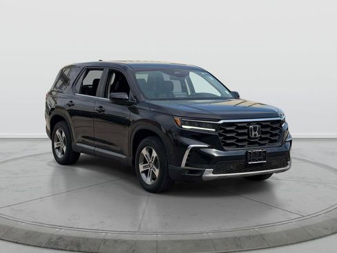 Used 2025 Honda Pilot EX-L image 1