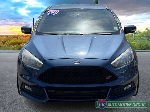 Used 2018 Ford Focus ST FWD image 11