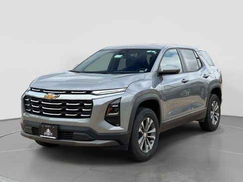 Used 2026 Chevrolet Equinox LT FWD image 8