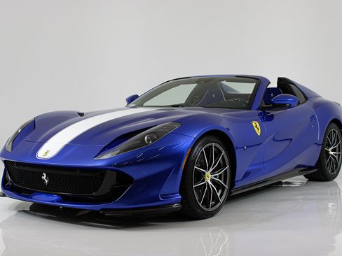 Certified 2022 Ferrari 812 GTS RWD image 28