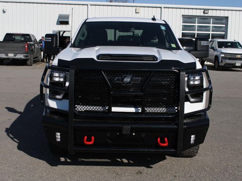 Used 2026 Chevrolet Silverado 2500 LT w/ Trail Boss Package image 2