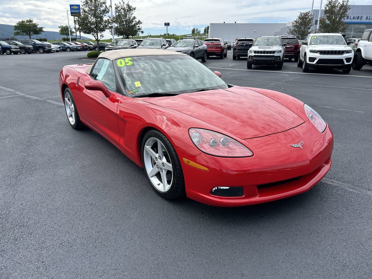 Used 2005 Chevrolet Corvette Convertible w/ Preferred Equipment Group RWD image 1