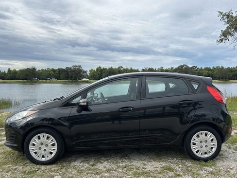 Used 2014 Ford Fiesta SE image 4