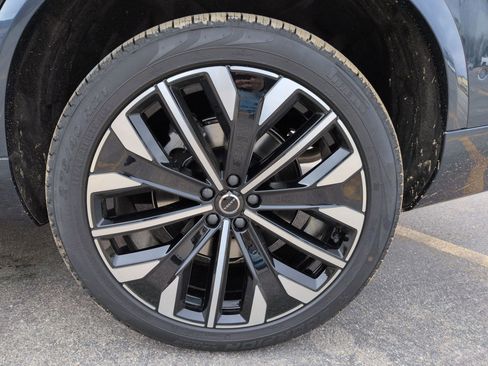 New 2026 Volvo XC90 B6 Ultra w/ Protection Package AWD/4WD image 16