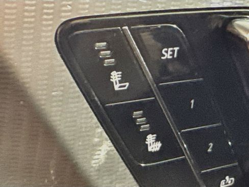 Used 2024 Cadillac Lyriq Tech w/ Driver Assist Package AWD/4WD image 4
