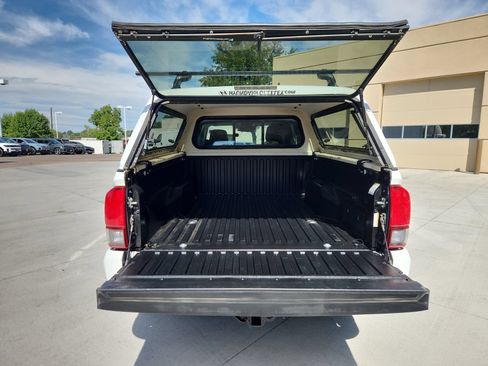 Used 2021 Toyota Tacoma SR AWD/4WD image 13