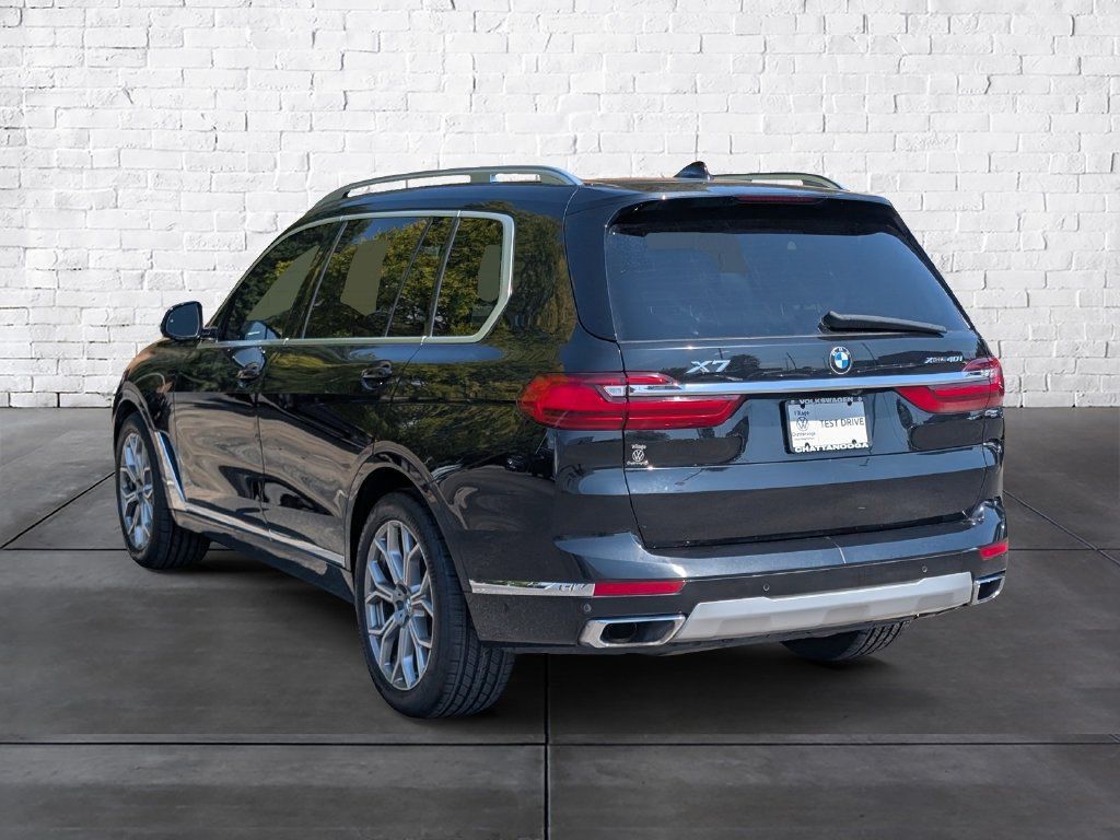 Used 2022 BMW X7 xDrive40i w/ Cold Weather Package AWD/4WD image 5