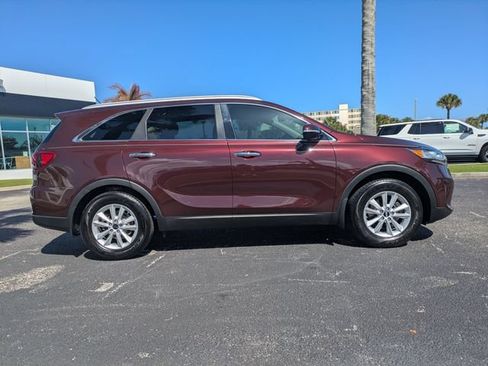 Used 2020 Kia Sorento LX w/ LX I4 Convenience Package FWD image 3