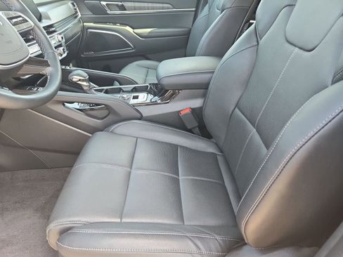 Used 2025 Kia Telluride SX image 14