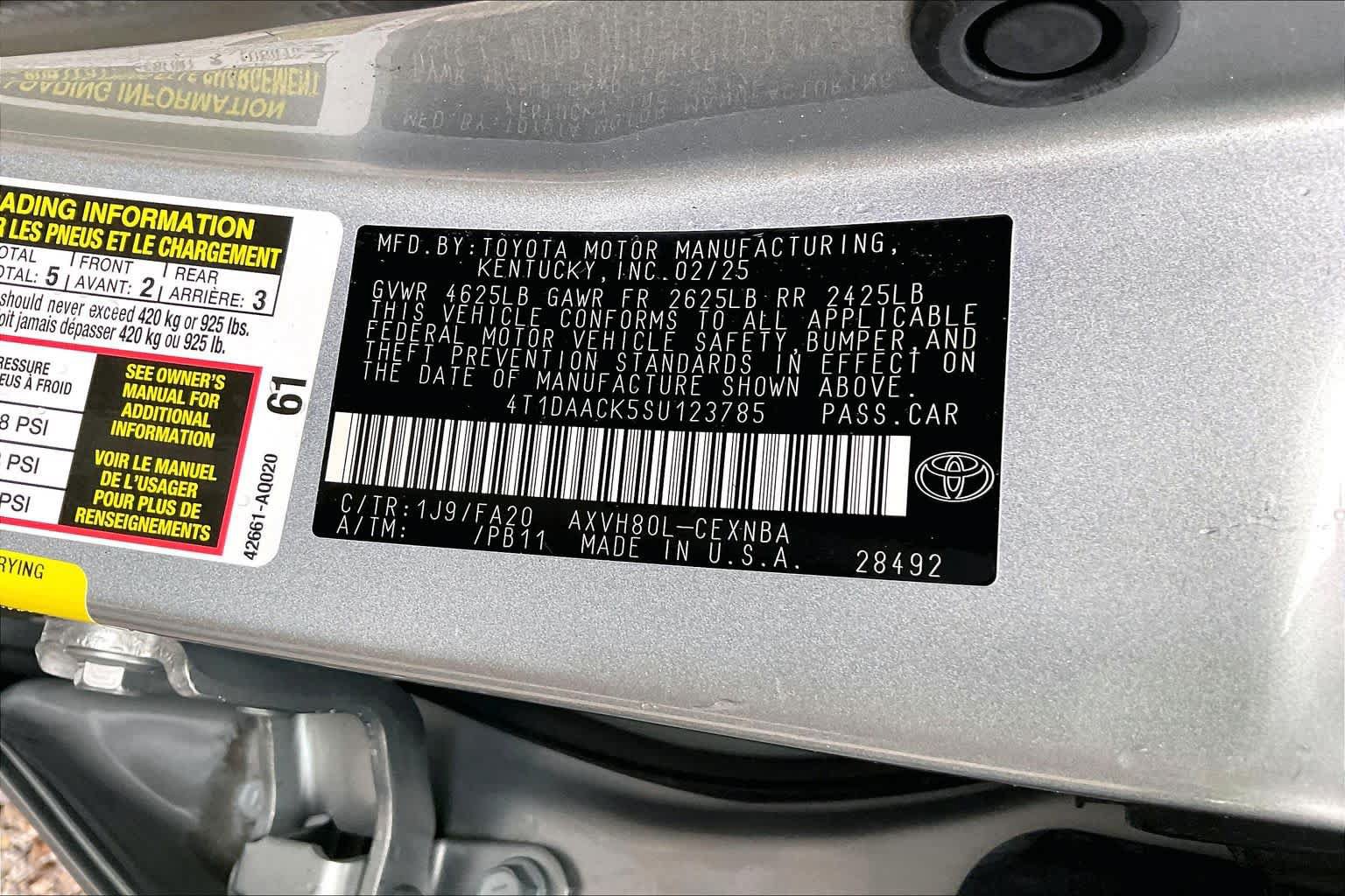 Used 2025 Toyota Camry LE FWD image 33