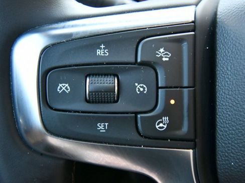 Used 2025 Chevrolet Blazer Premier w/ Driver Confidence II Package image 41