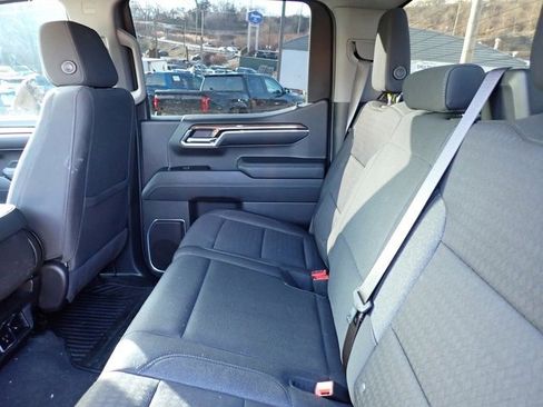 Used 2024 Chevrolet Silverado 1500 LT image 11