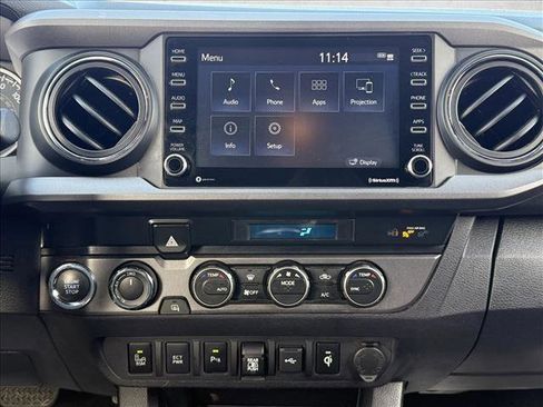 Used 2021 Toyota Tacoma TRD Off-Road image 17