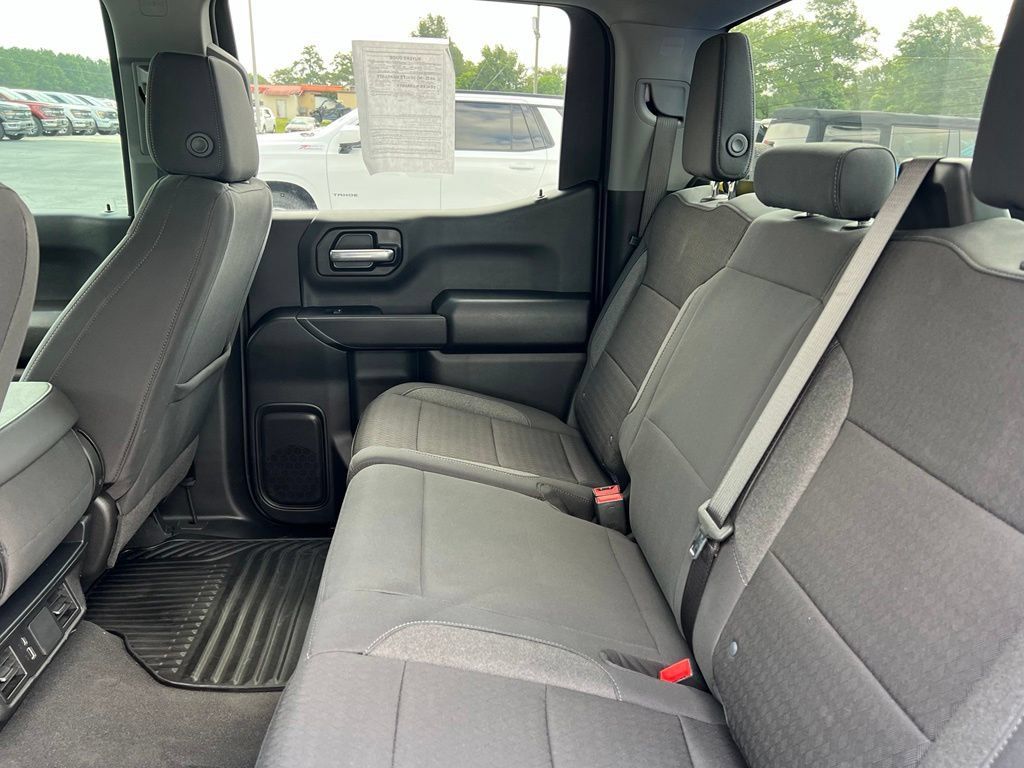 Used 2026 Chevrolet Silverado 1500 Custom AWD/4WD image 13