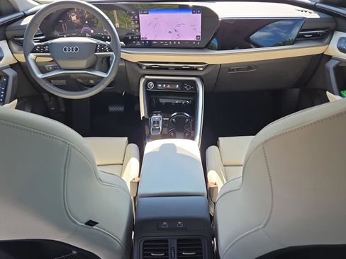 New 2025 Audi Q5 Prestige image 14