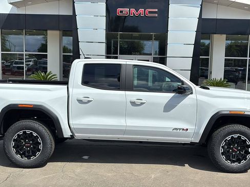 New 2026 GMC Canyon AT4 w/ Technology Plus Package image 9