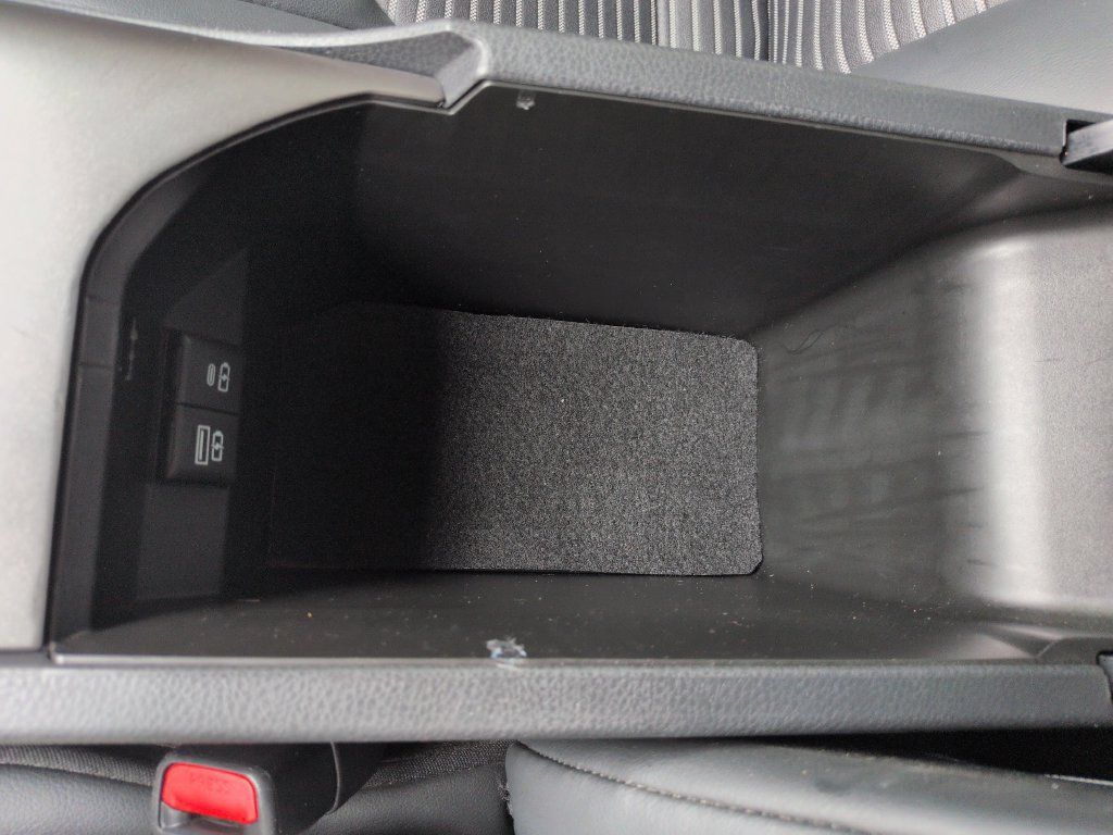 Used 2024 Toyota Camry SE w/ Cold Weather Package FWD image 26