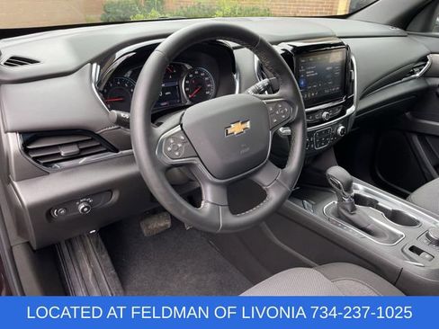 Used 2023 Chevrolet Traverse LT FWD image 10