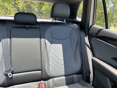 New 2026 Volkswagen Tiguan SE R-Line FWD image 14