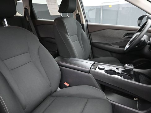 Used 2023 Nissan Rogue S AWD/4WD image 27