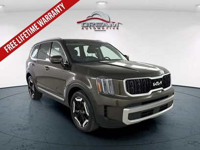 Used 2023 Kia Telluride EX w/ EX Captain's Chair Package