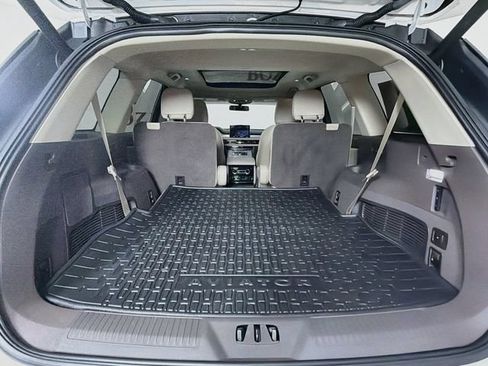 Certified 2023 Lincoln Aviator 2WD w/ Premium Package image 32