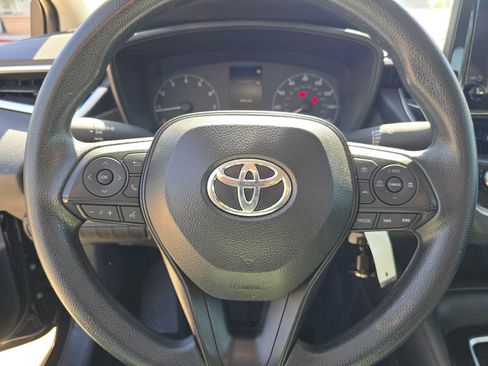 Certified 2025 Toyota Corolla LE FWD image 21