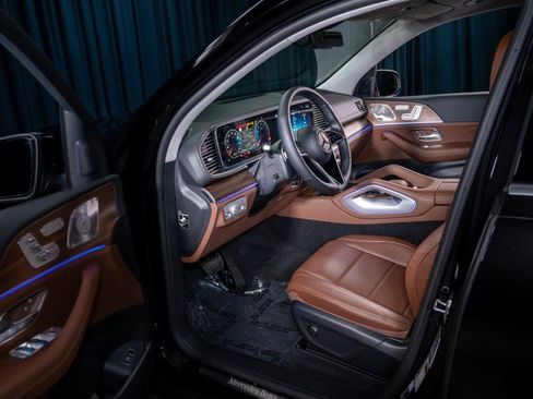 New 2026 Mercedes-Benz GLS 450 4MATIC image 11