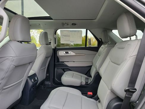 New 2026 Ford Explorer Active w/ Active Comfort Package image 13