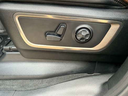 Used 2020 RAM 1500 Limited image 12