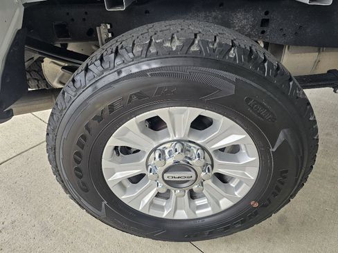 Used 2022 Ford F250 XL w/ STX Appearance Package AWD/4WD image 10