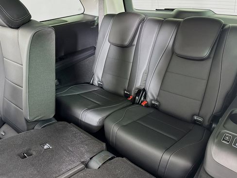 New 2026 Mercedes-Benz GLS 450 4MATIC image 8