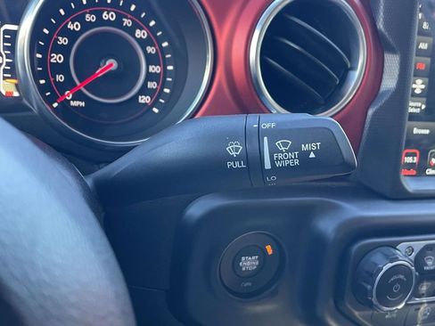 Certified 2020 Jeep Gladiator Rubicon image 31