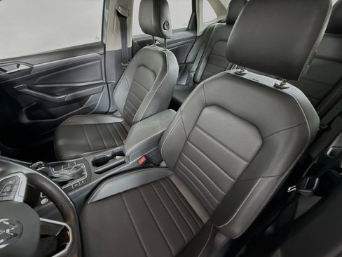 Used 2024 Volkswagen Jetta SE FWD image 25