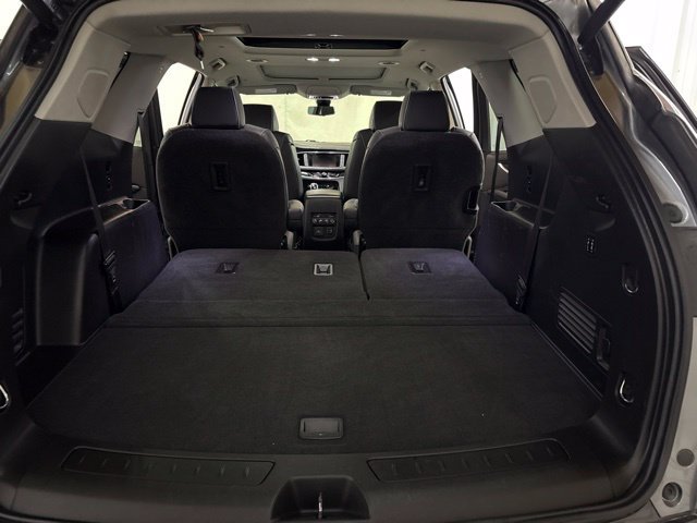 Used 2019 Buick Enclave Avenir w/ Avenir Technology Package AWD/4WD image 13