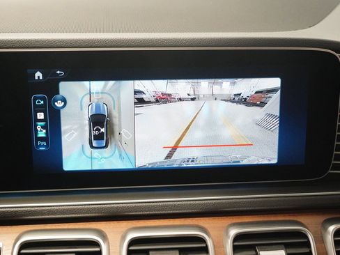 Certified 2025 Mercedes-Benz GLE 450e 4MATIC image 24
