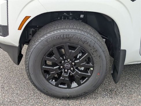 New 2026 Nissan Frontier SV image 10