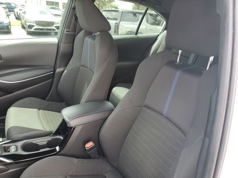Used 2021 Toyota Corolla SE FWD image 17