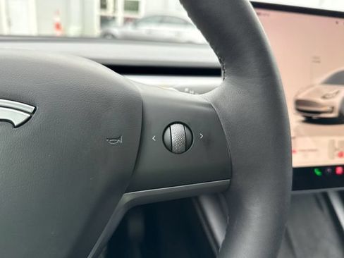 Used 2023 Tesla Model 3 Standard Range RWD image 32