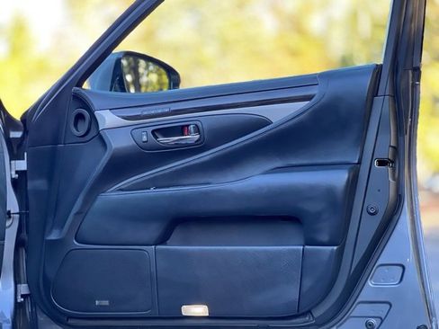 Used 2014 Lexus LS 600h L image 28