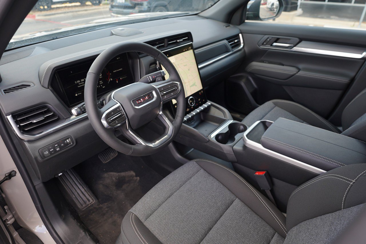 New 2027 GMC Terrain Elevation AWD/4WD image 17