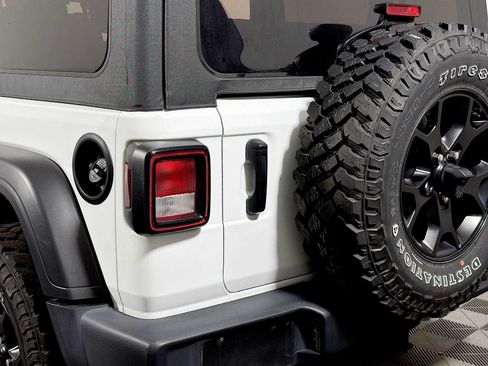 Used 2021 Jeep Wrangler Sport AWD/4WD image 26