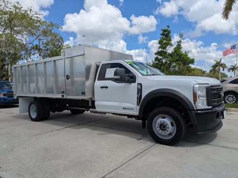 Certified 2024 Ford F550 4x4 Regular Cab Super Duty image 2
