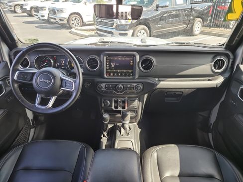 Used 2022 Jeep Wrangler Unlimited Sahara w/ Cold Weather Group image 14