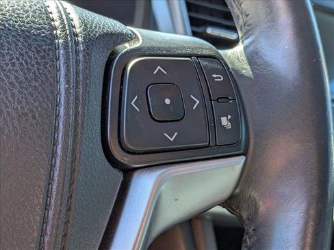 Used 2014 Toyota Highlander XLE image 13