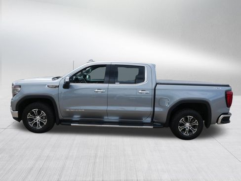Used 2024 GMC Sierra 1500 SLT AWD/4WD image 4