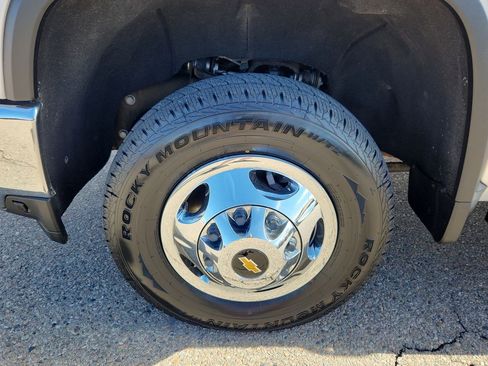 Used 2022 Chevrolet Silverado 3500 LTZ w/ LTZ Texas Edition image 34