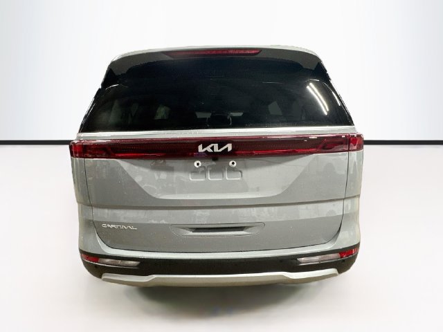 Certified 2023 Kia Carnival EX FWD image 6